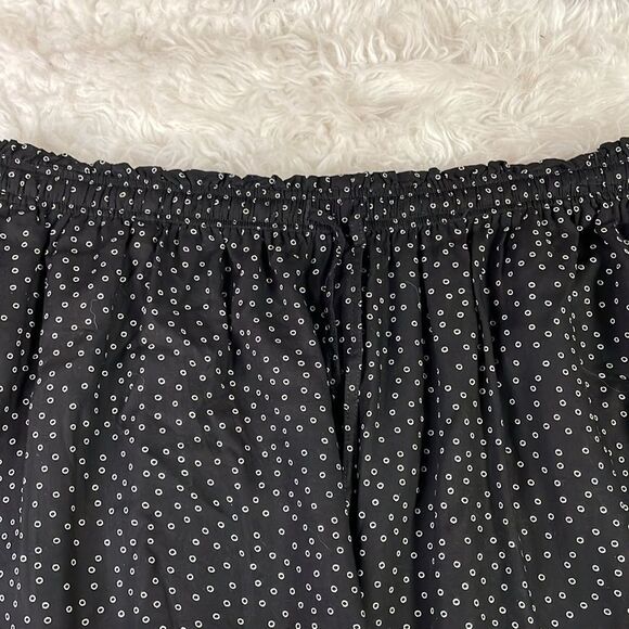 Elisabeth by Liz Claiborne Womens Split Shorts Black White Elastic Waist SZ 16 - Picture 6 of 9